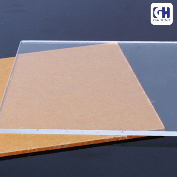 Tấm mica trong suốt#