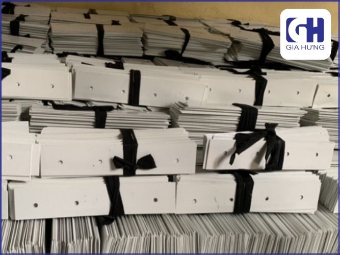 Bát treo rèm nhựa PVC