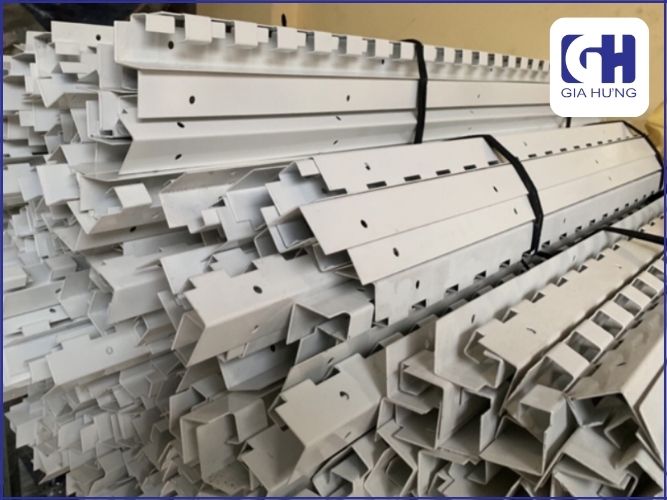 Thanh treo rèm nhựa PVC